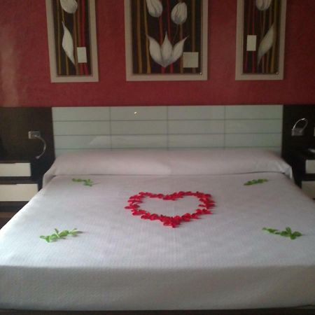 Hotel Gardu Montealegre del Castillo Buitenkant foto
